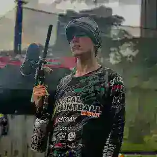 𝗕𝗼𝗧 𝗘𝗹𝗡𝗾𝗬𝗯™★ ⤶