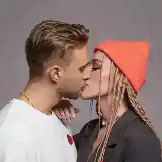 💋 Поцелуй по Фото 📸