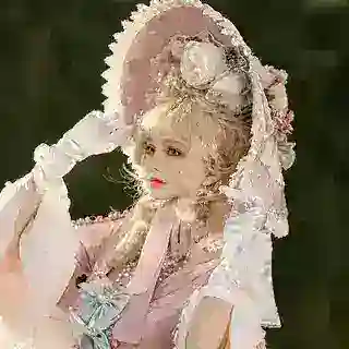 𝑬𝒍𝒆𝒗𝒔