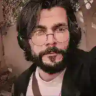 بوت التواصل قاسم آل ذيب