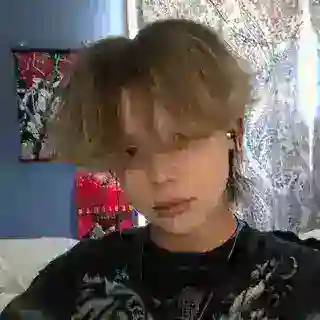 بوت بازیً مقاطع حلوينق