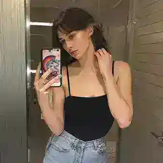 كرستينا ┃𝐂𝐑𝐈𝐒𝐓𝐈𝐍𝐀