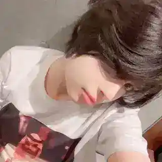 بوت حـلويـنَ سـوالـبَ ريـحَ زبـكَ بـلاشَ🤤🏳️🌈