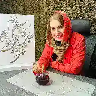 دکتر نسرین احمدی