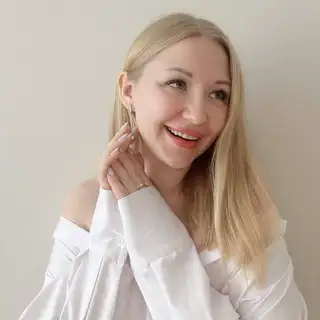 Сбитнева Настя 🕊️ бот