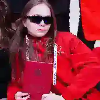 Соня из Кружка Малевича