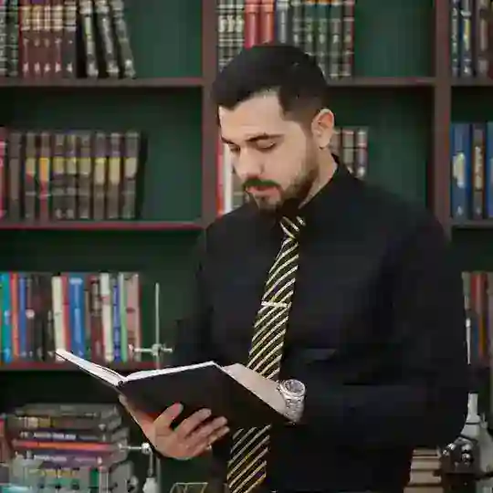 الأستاذ احمد هشام