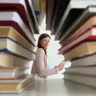 Полезный бот по продвижению 📚