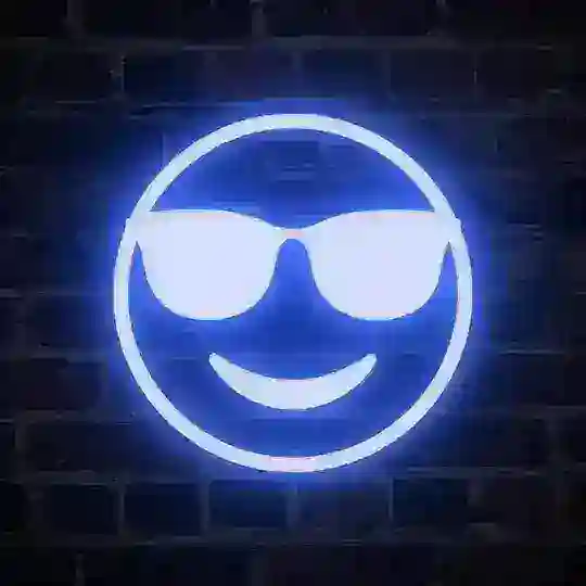 Cool Wallpaper Telegram Channel Avatar