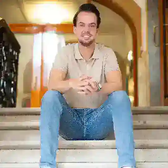 Michaël Van de Poppe Official Telegram Channel Avatar