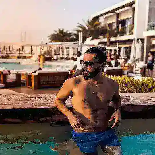 Sanjeev Chawla™ 🖤 Telegram Channel Avatar
