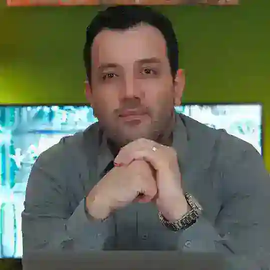 مدیر وب - آموزش بیزینس‌ آنلاین Telegram Channel Avatar