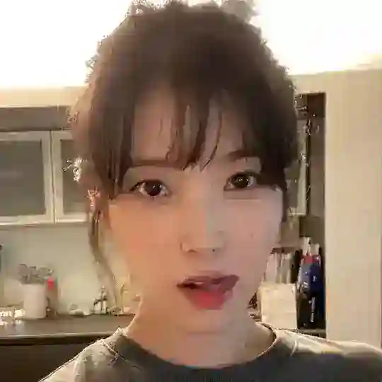 아이유 영상+사진 모음 IU Telegram Channel Avatar