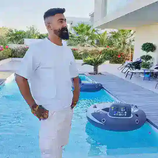 MALIK MUMBAI™ Telegram Channel Avatar