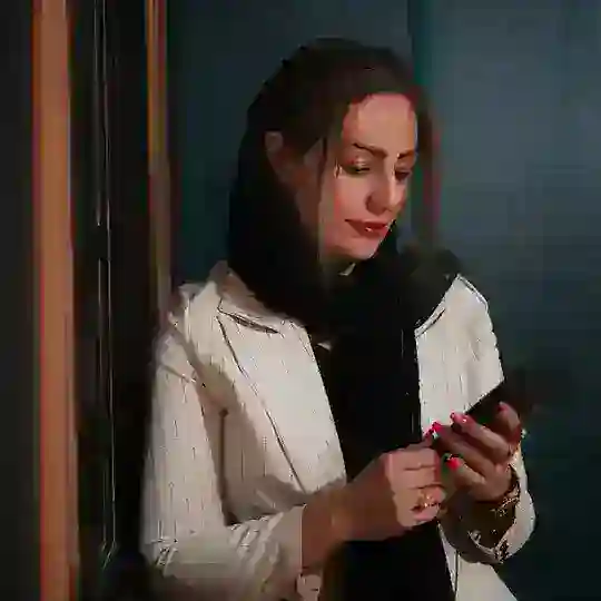 زبانکده نفیسه نظری Telegram channel
