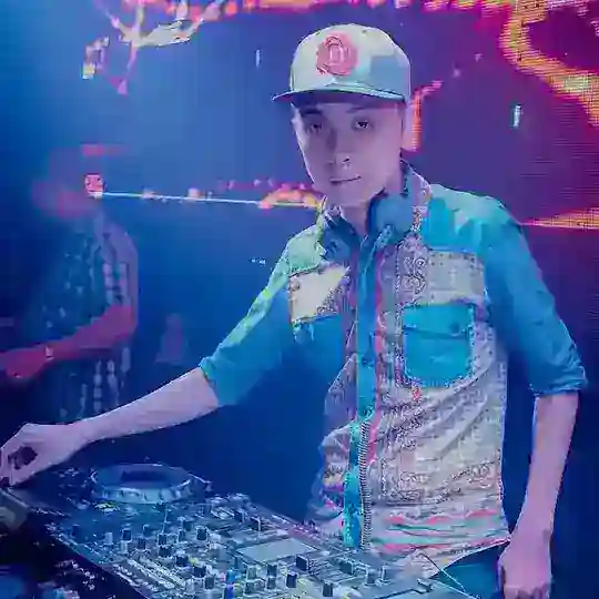 𝐍𝐇𝐀̣𝐂 𝐋𝐎̣𝐓 𝐓𝐄𝐋𝐄 ୧⍤⃝🇻🇳 Telegram Channel Avatar