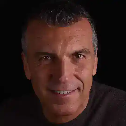 ROBERTO RE CHANNEL - Formazione, Ispirazione e Libero Pensiero Telegram Channel Avatar