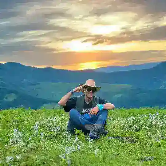 سفر با تارزان🤠🏔️ Telegram Channel Avatar