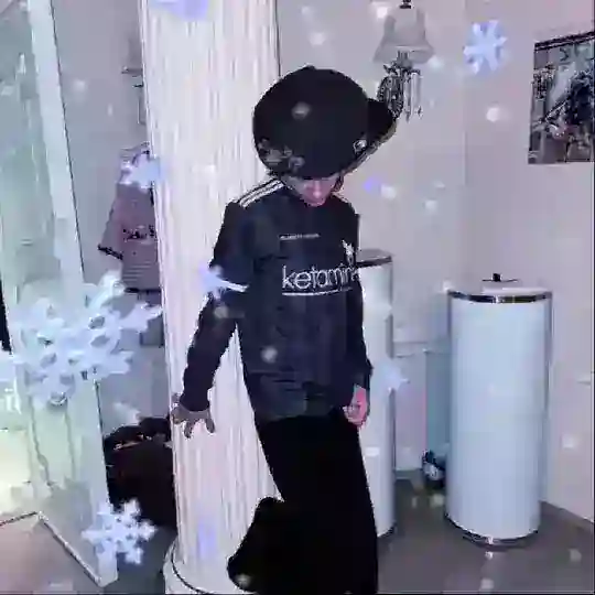 ShnyEevee Telegram Channel Avatar