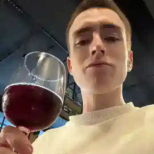 СЫН БУКА - БОЛТ Telegram Channel Avatar