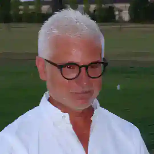 Davide Rossi scrittore Telegram Channel Avatar