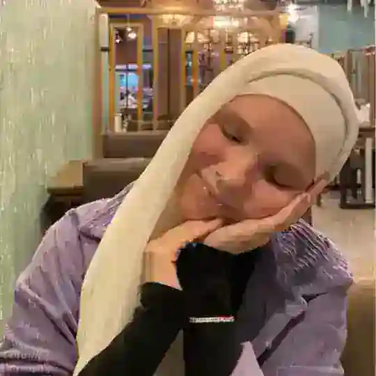 Лиза - твой репетитор по Английскому! Telegram Channel Avatar