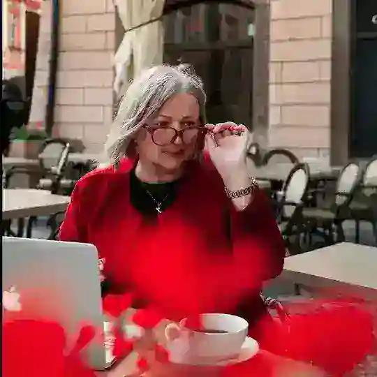 Итальянский по литературе Telegram Channel Avatar