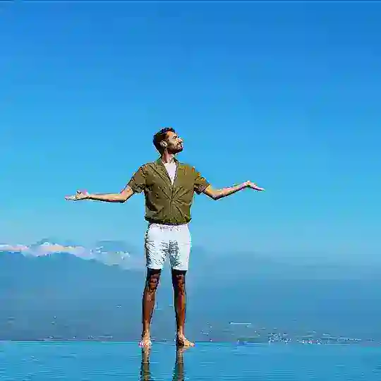 Najib Travels | سفر های نجیب Telegram Channel Avatar