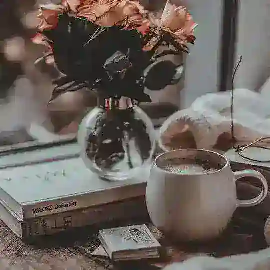 ༺ نواے شـــعر ༻ Telegram Channel Avatar