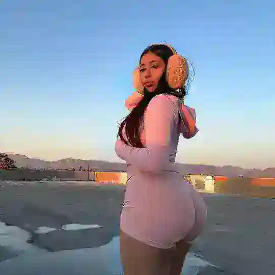 Pamela Yanez Telegram Channel Avatar