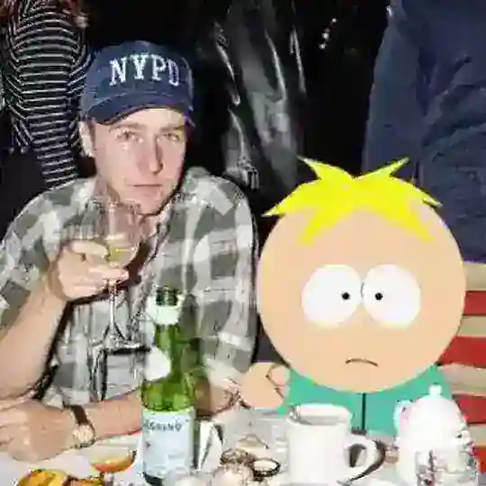 Коммишки🦶 Telegram Channel Avatar