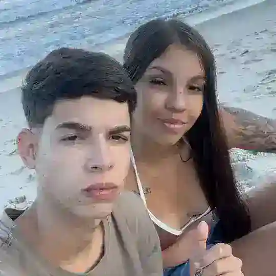 Casal19 Telegram Channel Avatar