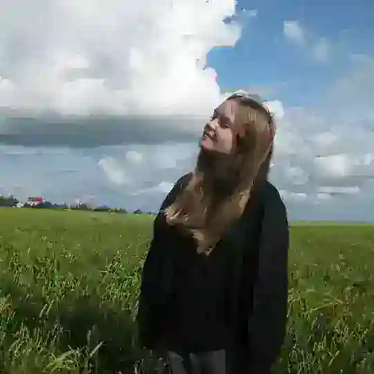 стася снова поёт! Telegram Channel Avatar