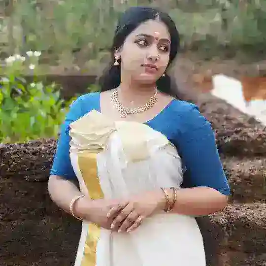 𝗠𝗮𝗹𝗹𝘂 𝗨𝗻𝗰𝘂𝘁 𝘀𝗲𝗿𝗶𝗲𝘀 Ullu series Tamil Telegram Channel Avatar