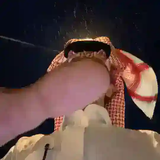 مُلتَاع . Telegram Channel Avatar