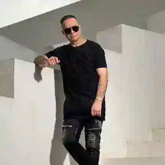 Ali shirazi music Telegram Channel Avatar