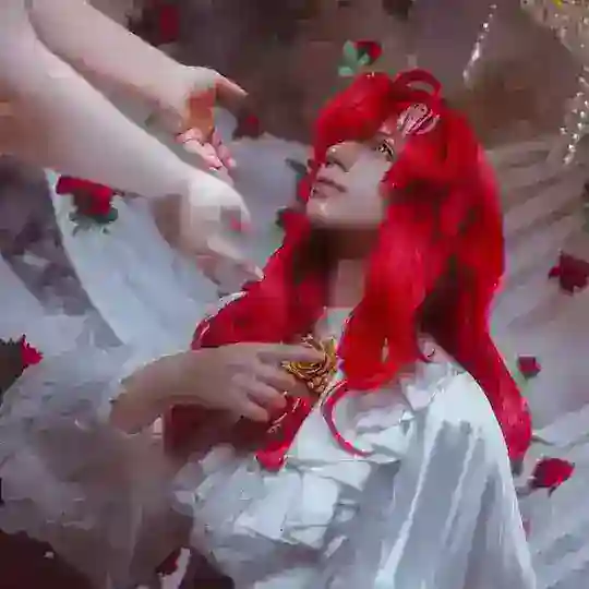 Настя Кастиэло снимает 📸 Telegram Channel Avatar
