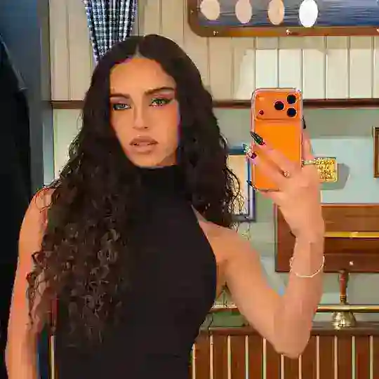 bydaniela Telegram Channel Avatar
