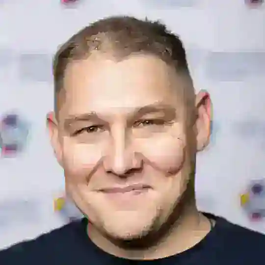 Бизнес с огоньком | миллиарды в безопасность Telegram Channel Avatar