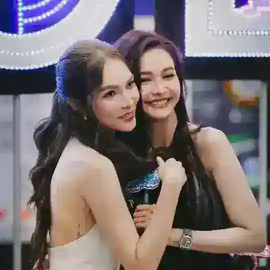 my lil meow ( englot ) ᭡ Telegram Channel Avatar