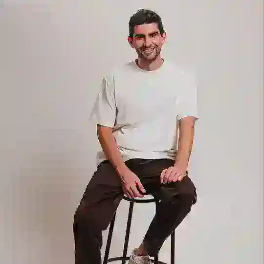 Геворг Осипян печатает... Telegram Channel Avatar