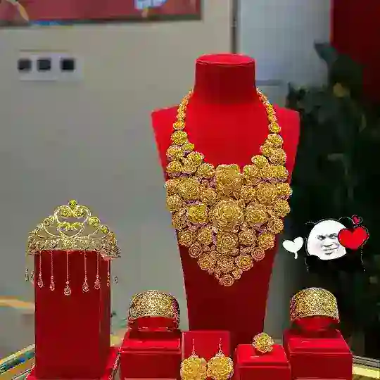 小辣椒黄金珠宝翡翠实体分店2 Telegram Channel Avatar