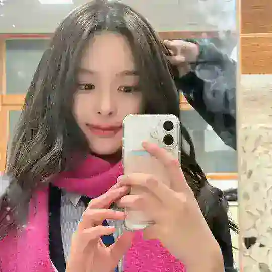 narfait: nahyun of parfait! ✿ logo