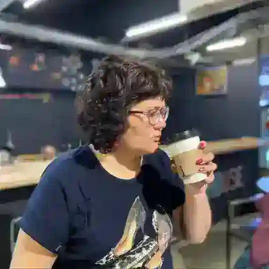 Обсуждение канала Анны Тажеевой