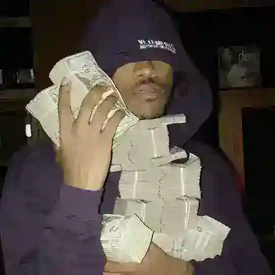 𝑺𝑻𝑨𝑹 𝑬𝑨𝑹𝑵𝑬𝑹 💸