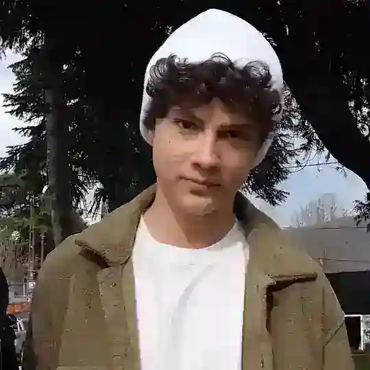 Çağan efe ak