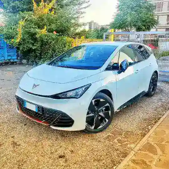 Cupra Born e Tavascan 🇮🇹