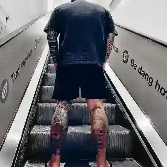 𝗔𝗡𝗛 𝗘𝗠 𝗗𝗘𝗟𝗜𝗠𝗔