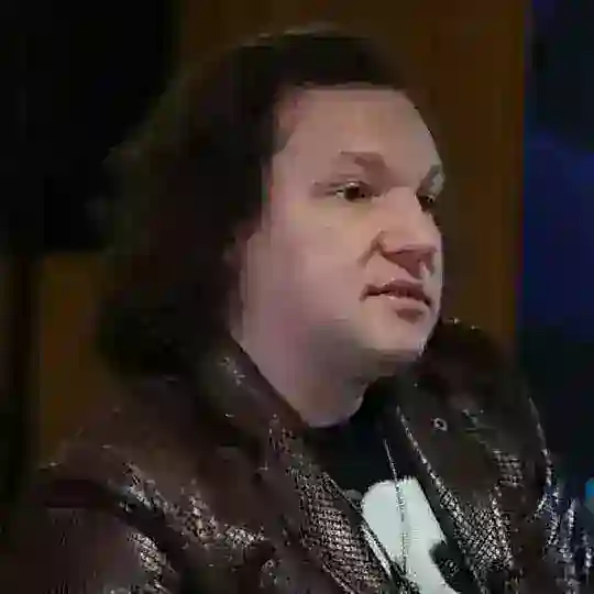 DEREK MONEYBERG INVESTMENT PLATFORM UFC๐๐๐บ๐ธ๐ด ๐ด ๐ฒ๐ซ๐ฎ๐น๐ฉ๐ช๐จ๐ญ๐จ๐ณ๐ง๐ช๐ช๐ธ