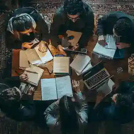 𝙊𝙣𝙡𝙞𝙣𝙚 𝙈𝙚𝙚𝙩𝙞𝙣𝙜 𝙒𝙞𝙩𝙝 𝙁𝙧𝙞𝙚𝙣𝙙𝙨